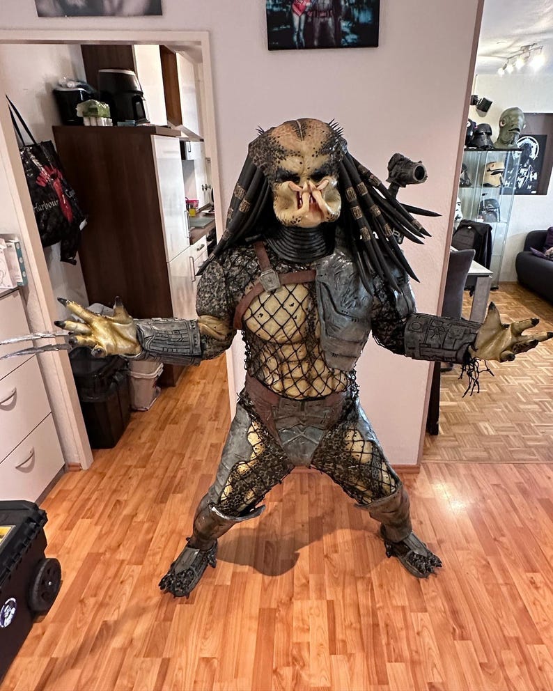 Predator Deluxe Cosplay Costume