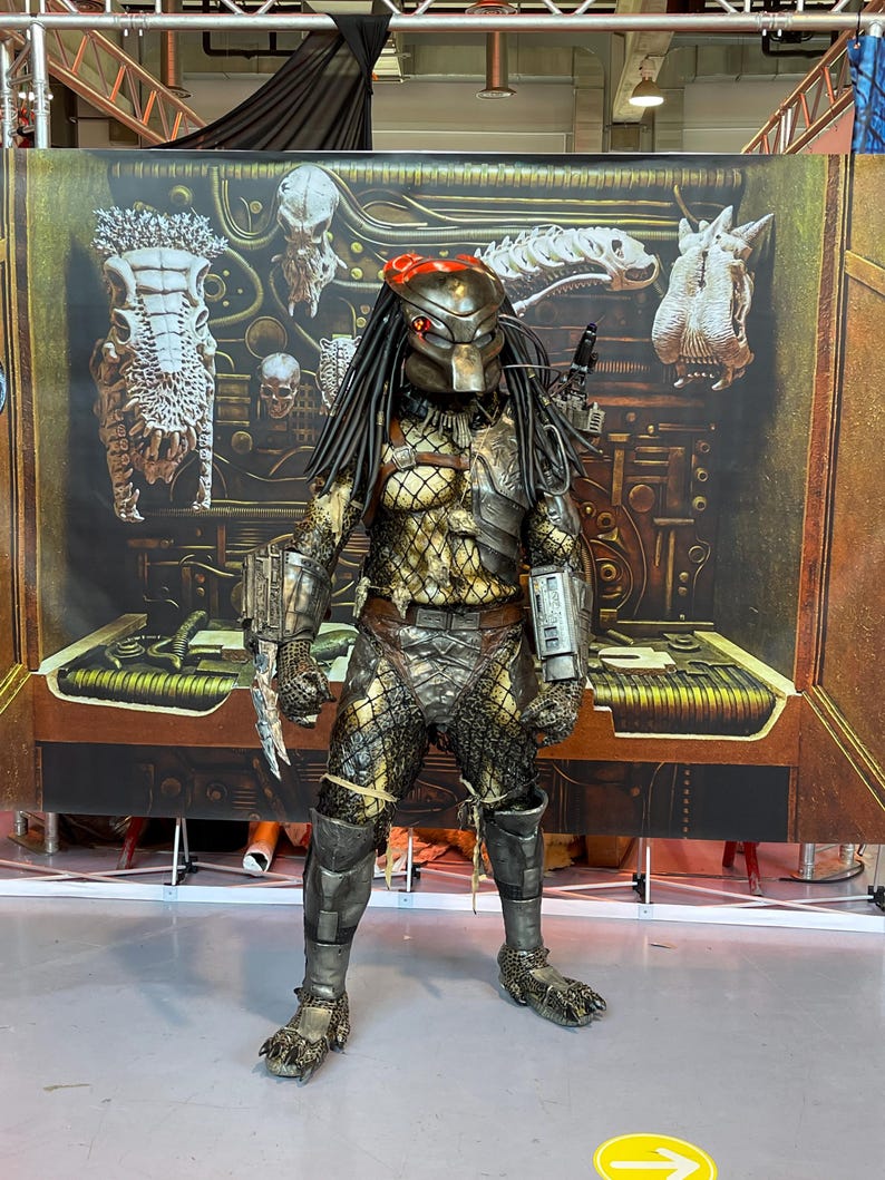 Predator Deluxe Cosplay Costume