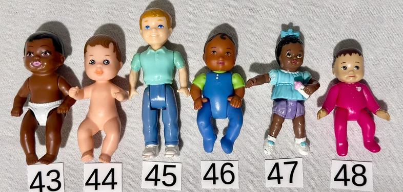 Vintage Fisher Price Loving Family & Barbie Babies – Toddlers Doll Lot – 65 Doll Full Set – Rare Mini Dolls – 90s/2000s Toys Collection