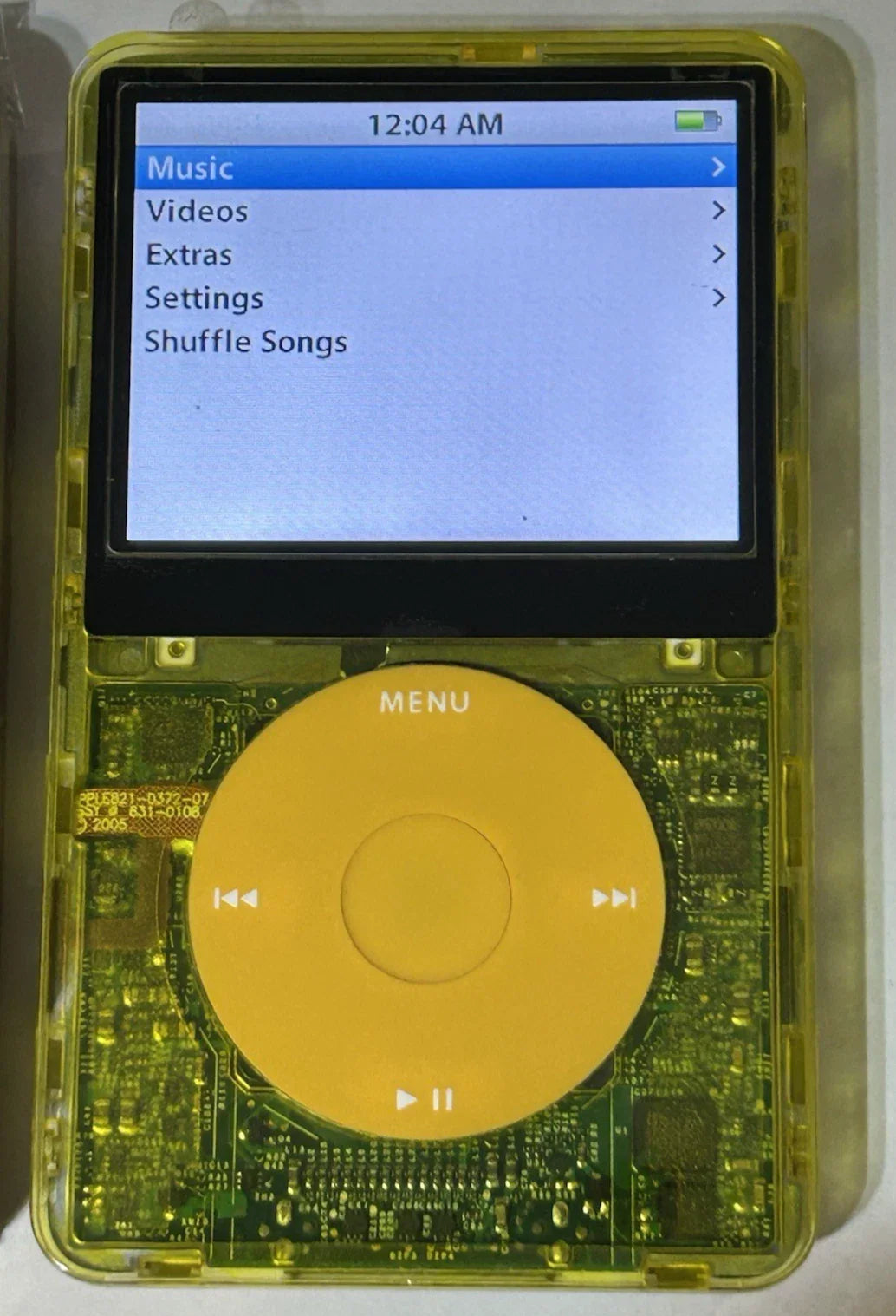 Bluetooth modded Apple iPod Classic 5th Mello Yellow Atomic Upgraded with 2TB SSD, Custom Media Player , USB C mod upgrade (2TB 3000 mAh)