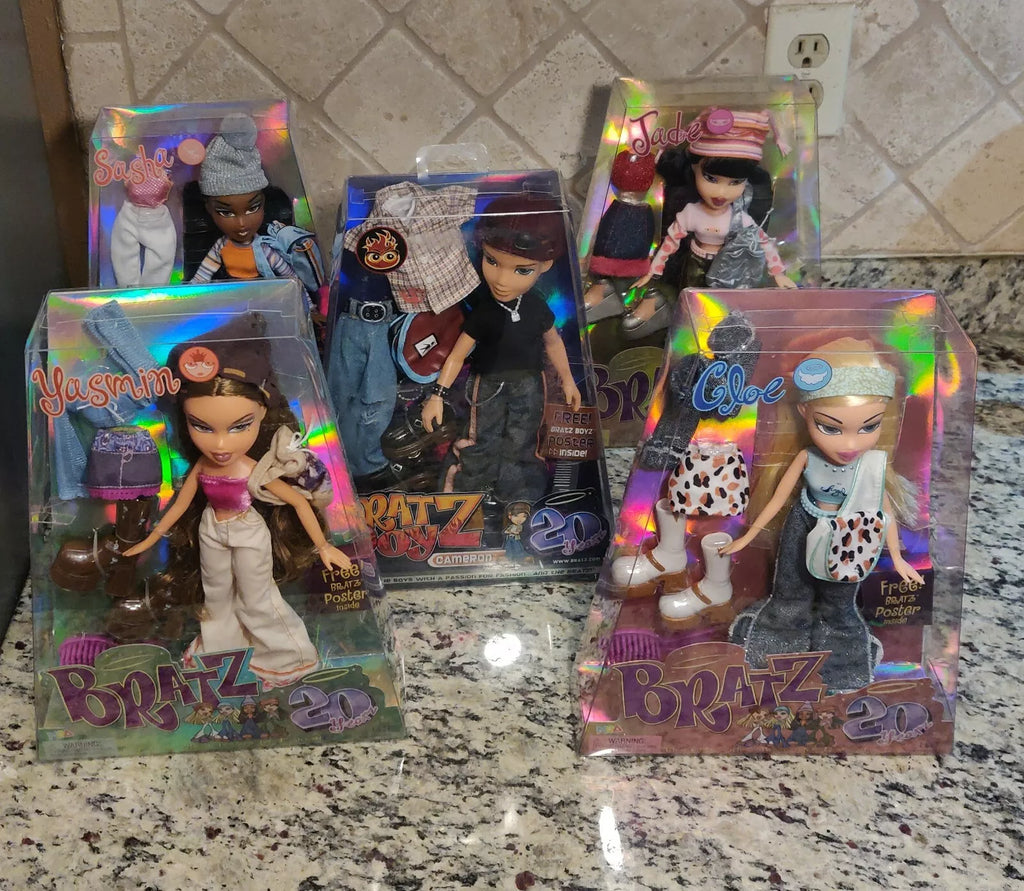 Bratz Complete Collector Set – 5 Dolls (Sasha, Chloe, Jade, Yasmin & Cameron) – Rare Full Collection